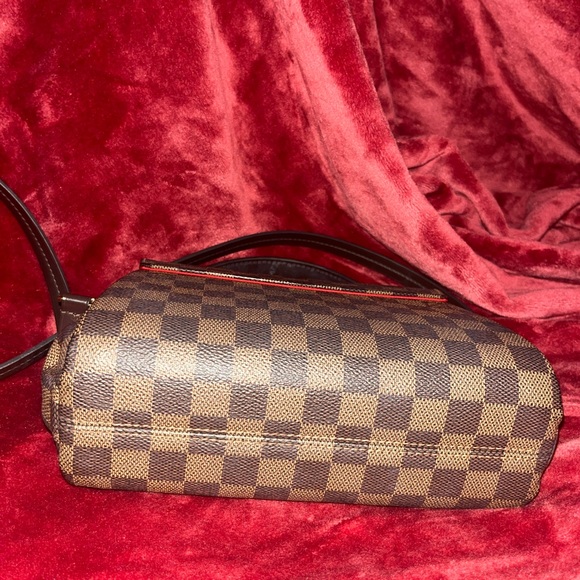 Louis Vuitton Croisette - Picture 5 of 9